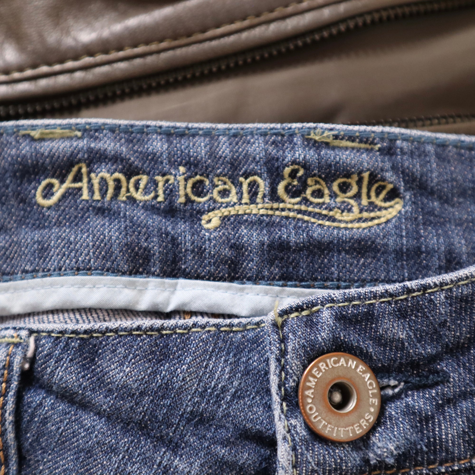 Y2K Low Rise Denim Shorts (S/M)