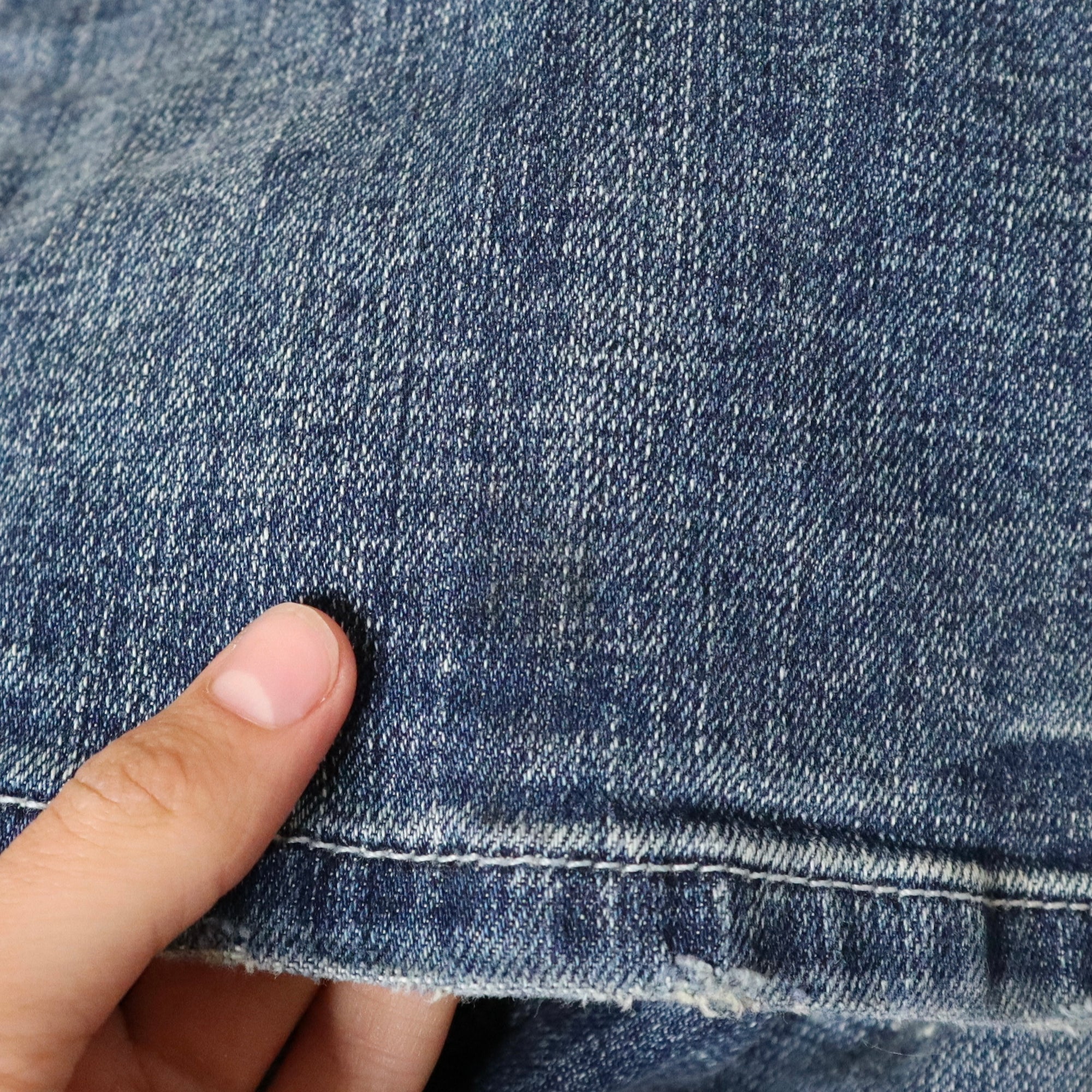 Levi's Low Rise Flare Jeans (Small)