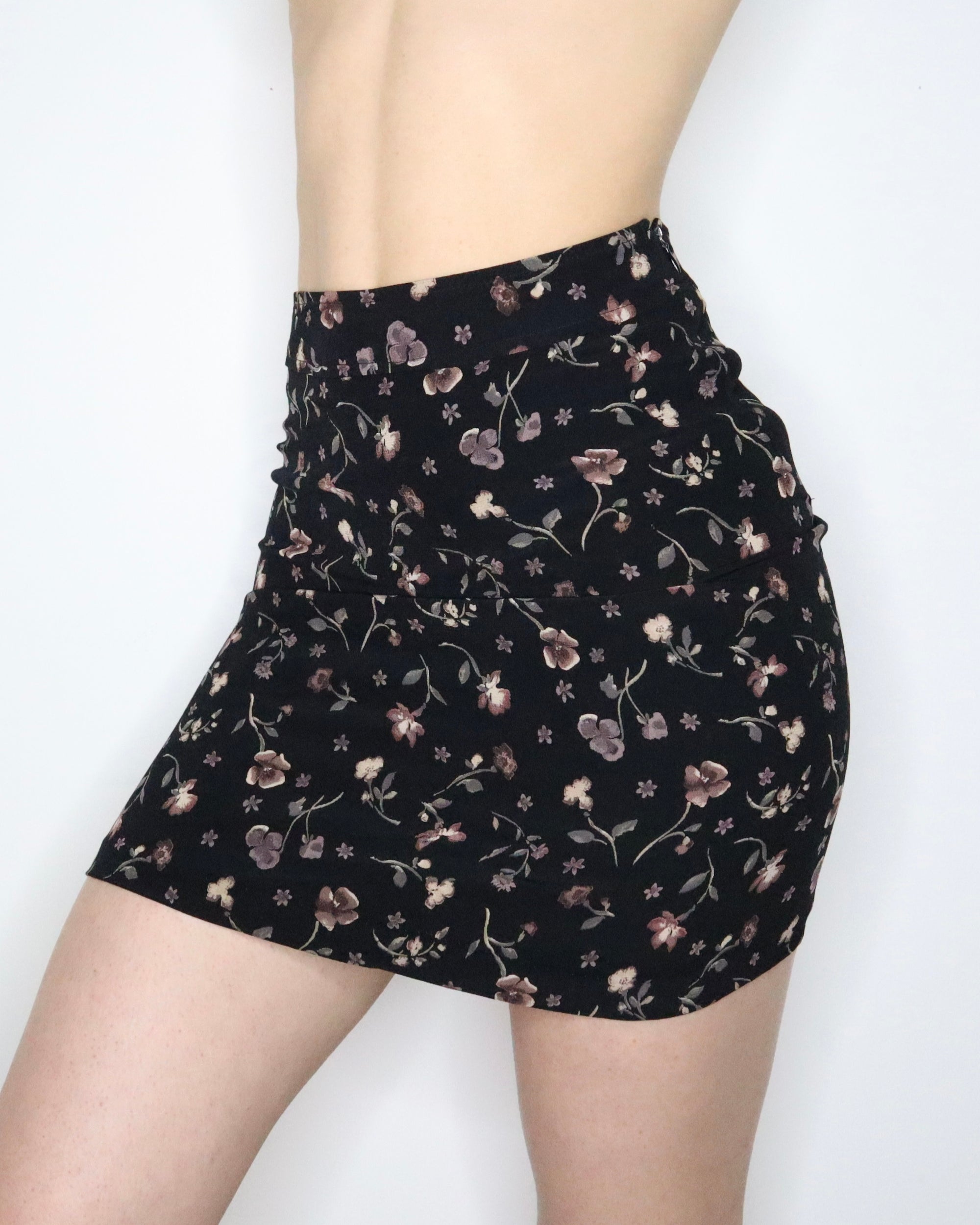 Black Floral Mini Skirt (XS)