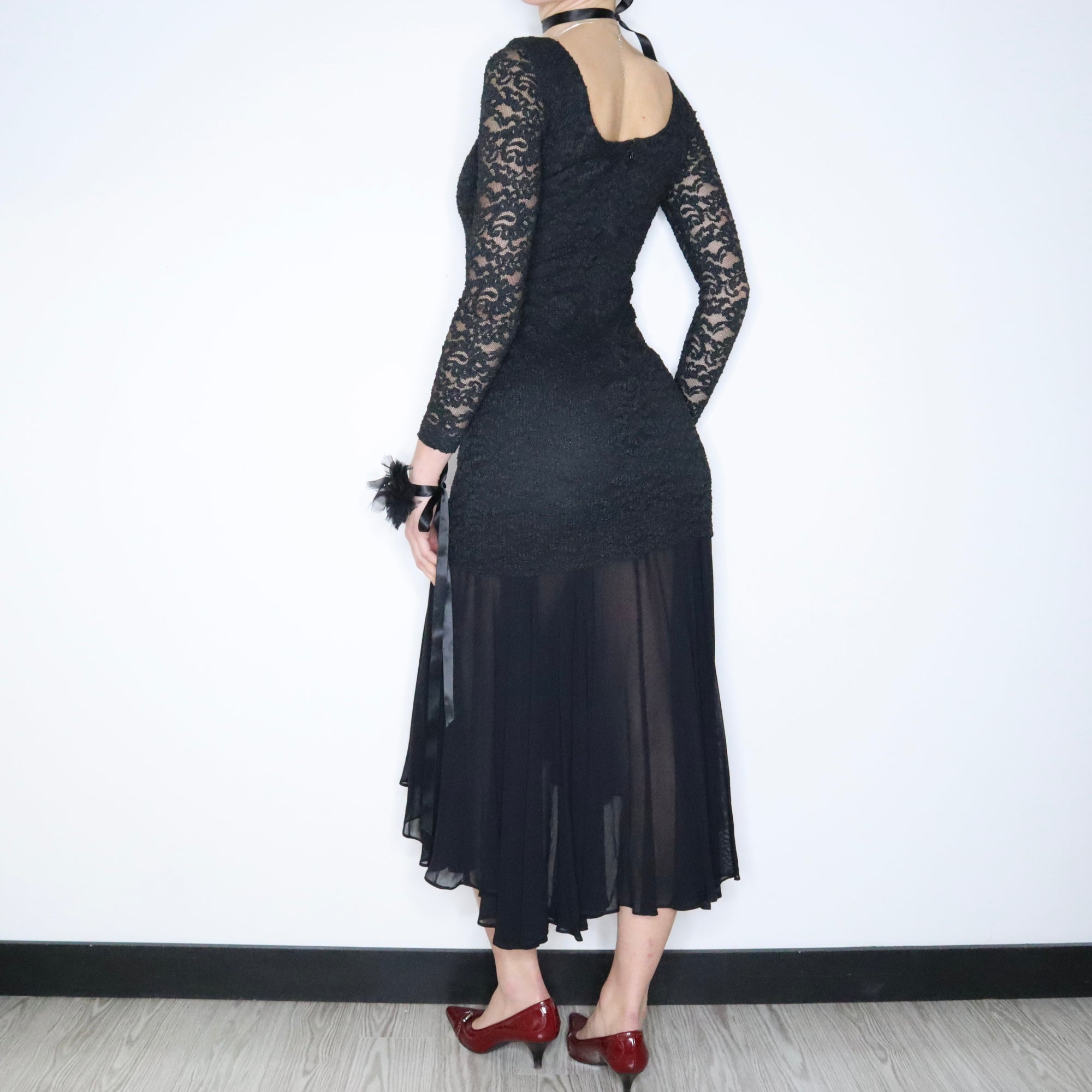 90s LAUNDRY by SHELLI SEGAL Black Lace Gown (S) - Imber Vintage 90s LAUNDRY by SHELLI SEGAL Black Lace Gown (S) - Imber Vintage