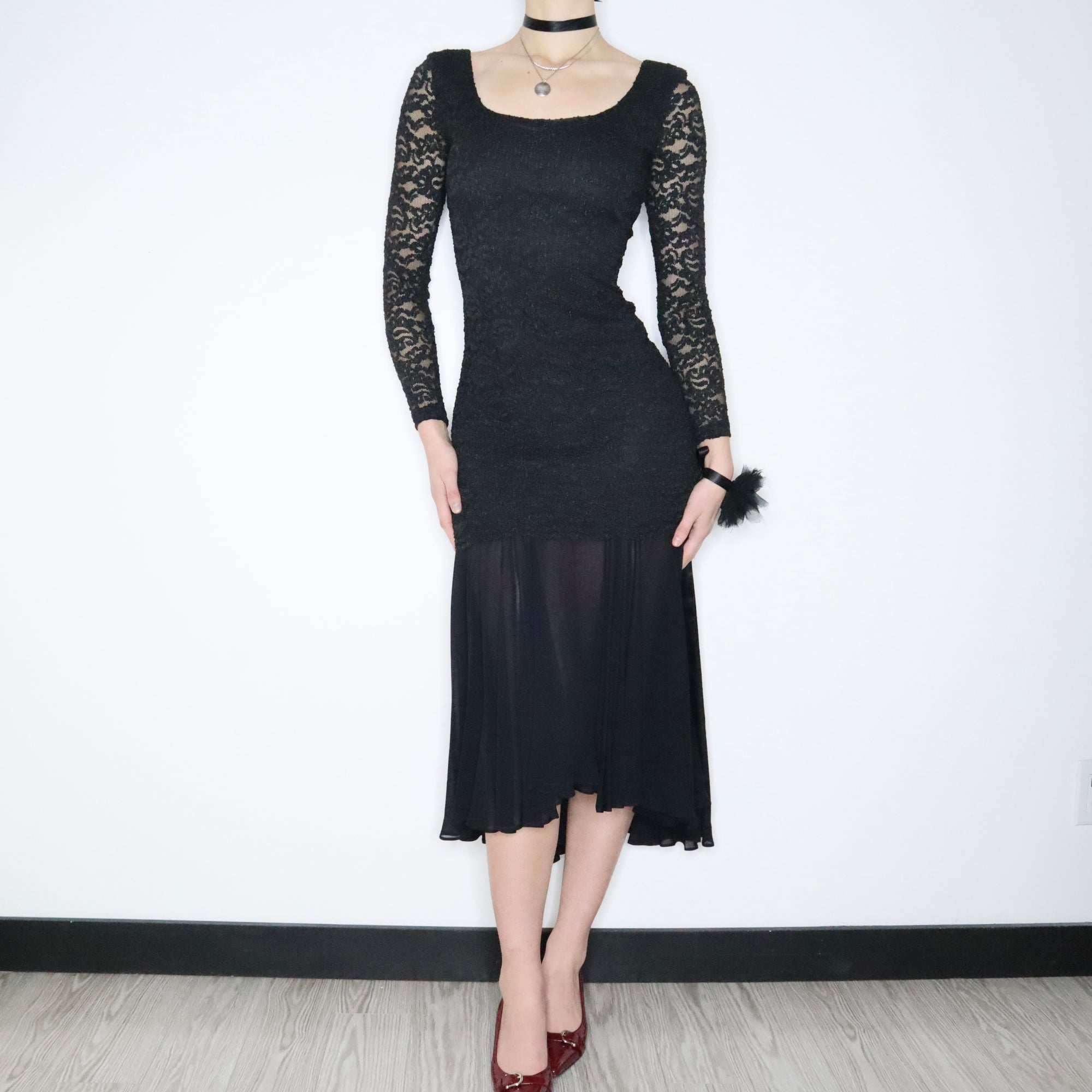 90s LAUNDRY by SHELLI SEGAL Black Lace Gown (S) - Imber Vintage 90s LAUNDRY by SHELLI SEGAL Black Lace Gown (S) - Imber Vintage