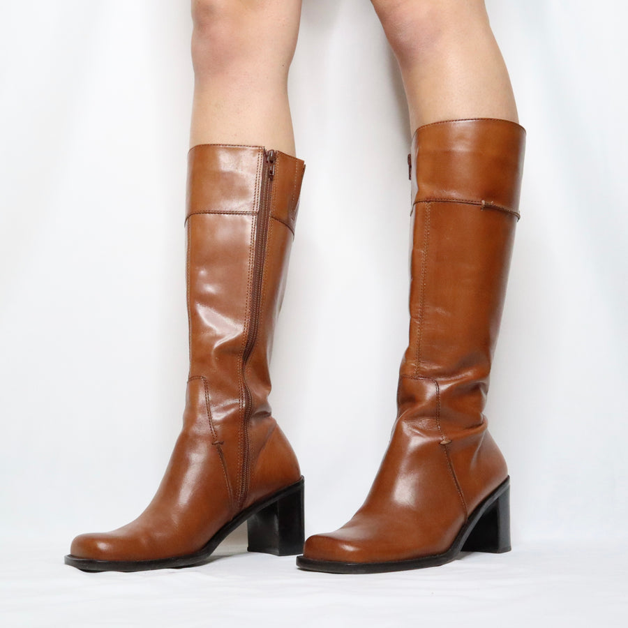 90s Tall Black Leather Riding Boots (7.5)