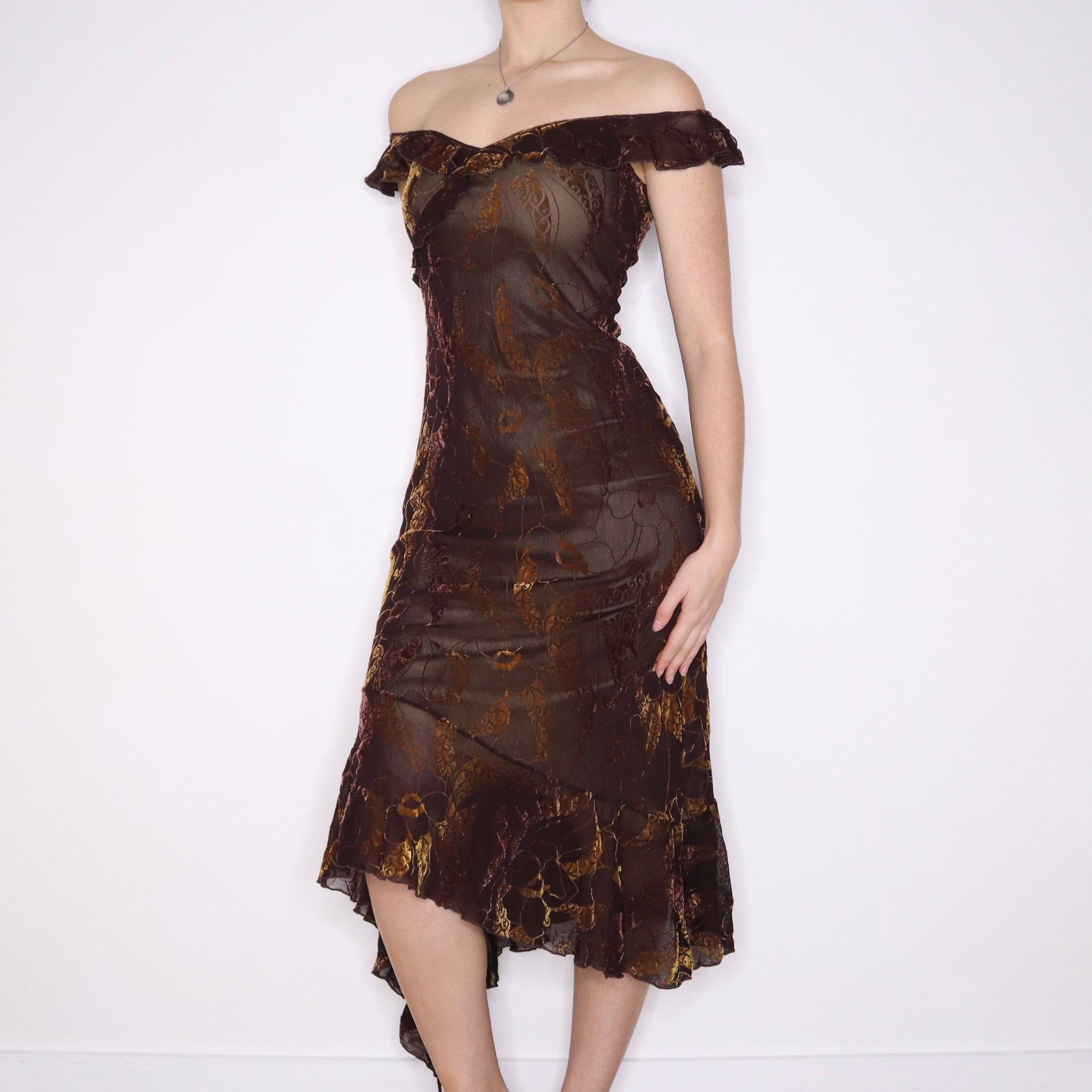 Y2K Spanish Brown Velvet Maxi Dress (XS/S) Y2K Spanish Brown Velvet Maxi Dress (XS/S)