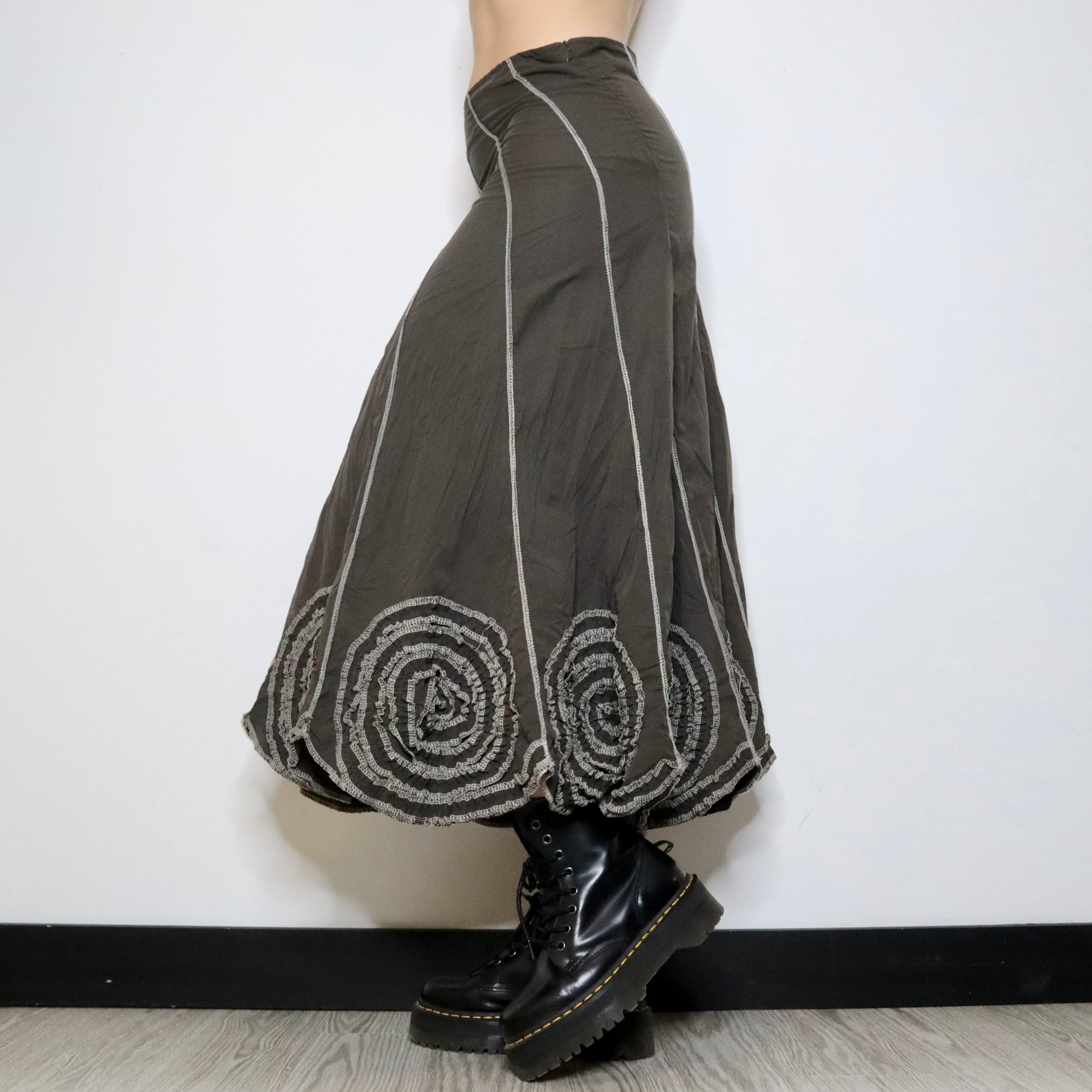 Ruffle Flower Maxi Skirt (Medium) 