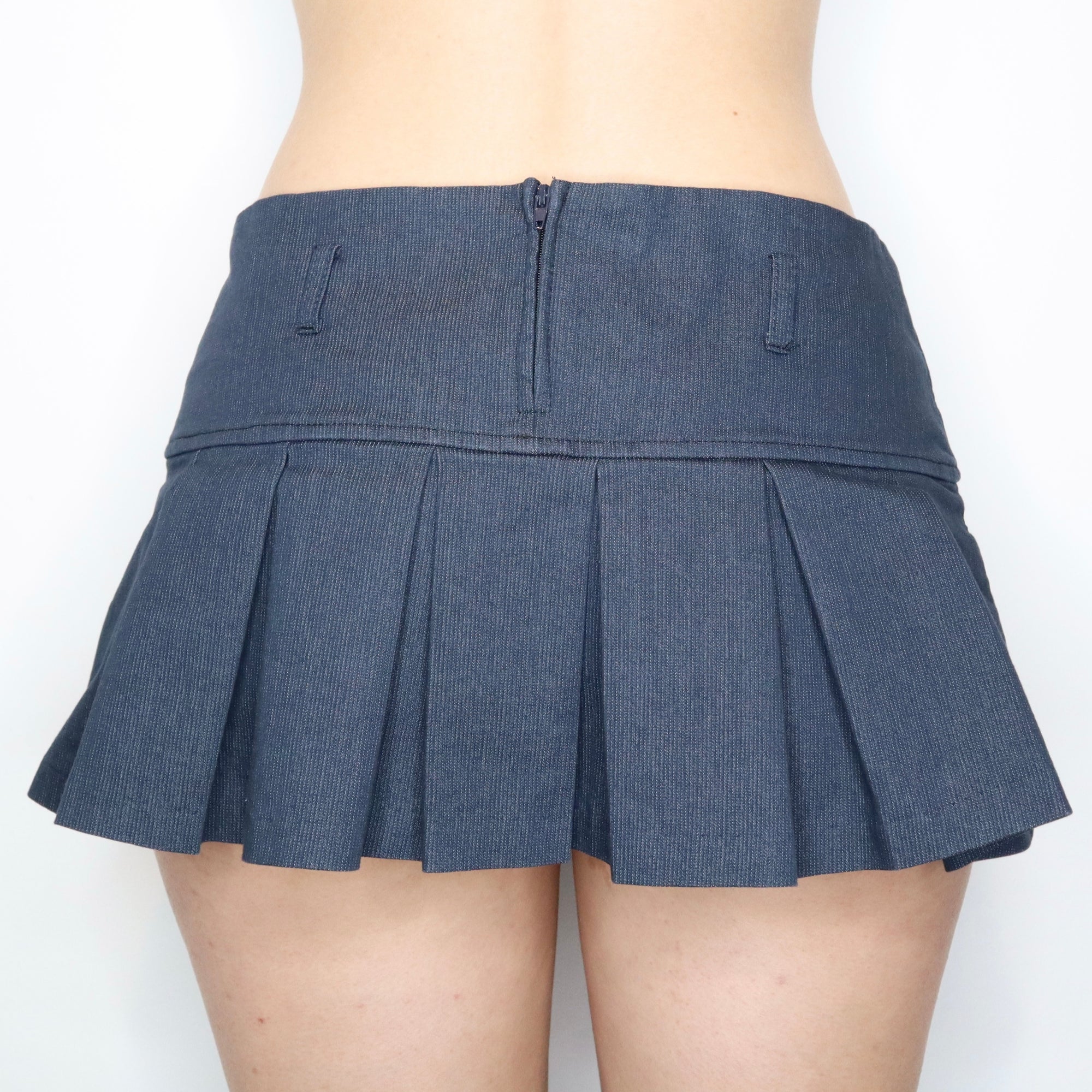 Vintage Early 2000s Navy Pleated Mini Skirt