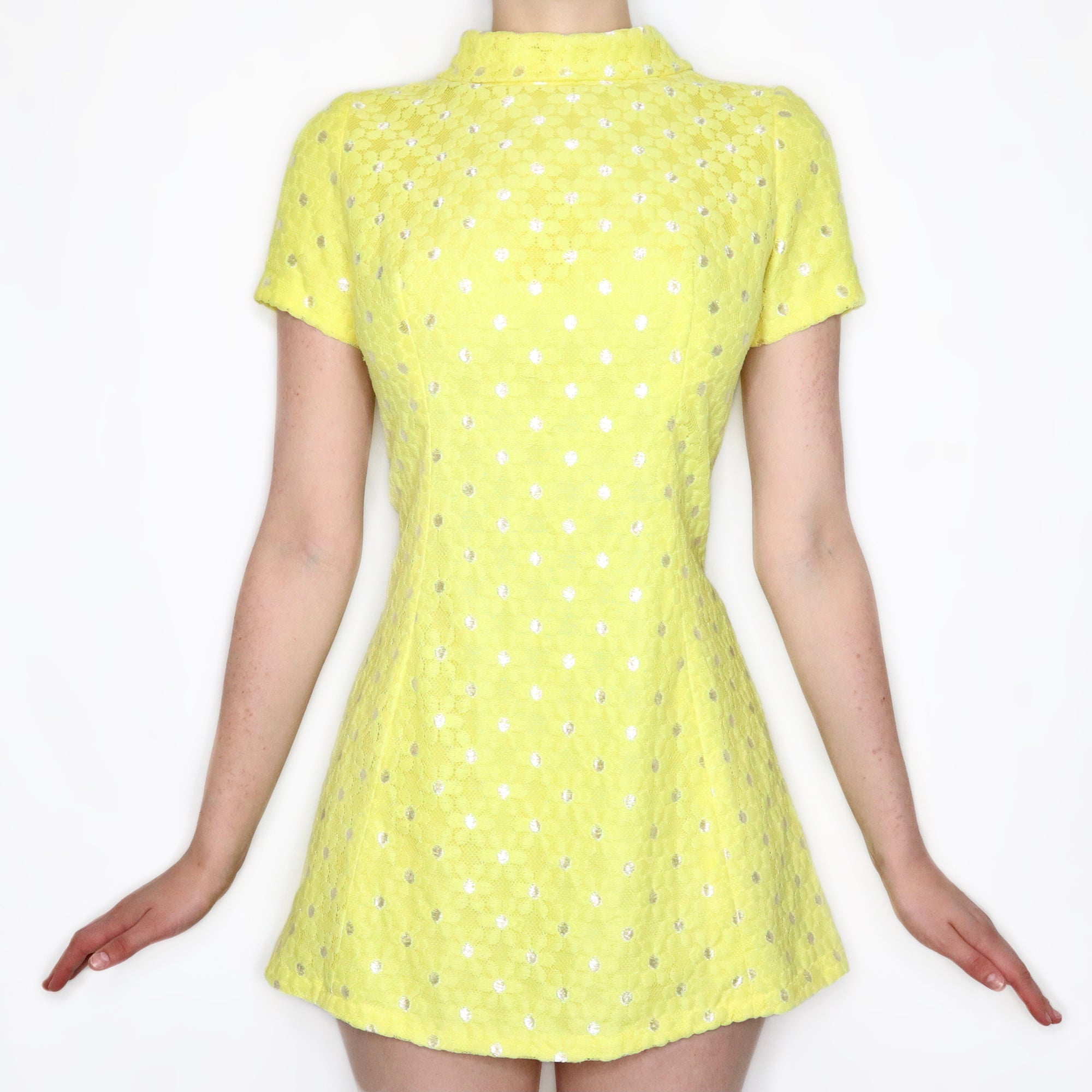 Rare Vintage 1960s Bright Yellow Daisy Mod Mini Dress Rare Vintage 1960s Bright Yellow Daisy Mod Mini Dress