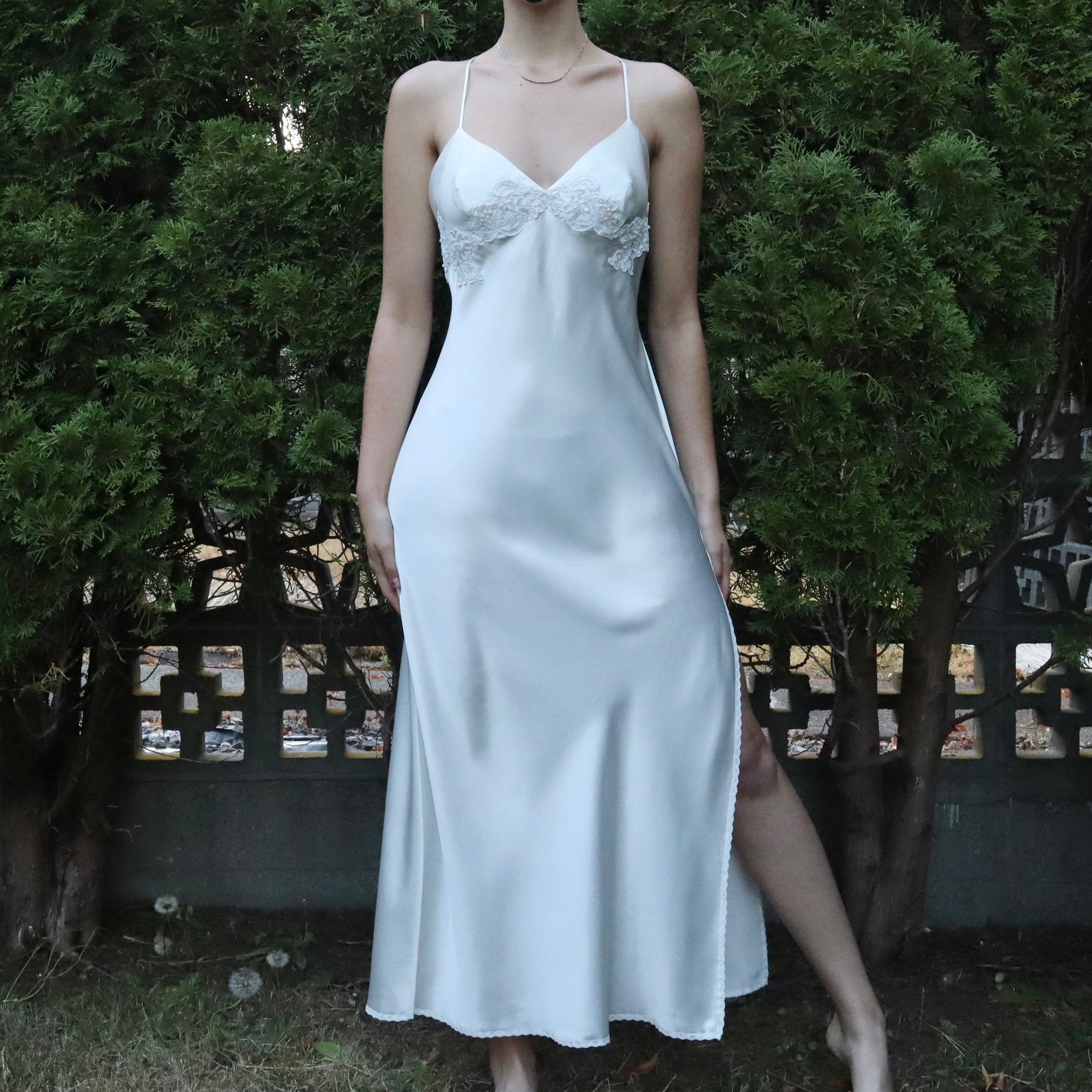 Vintage Y2K Pearly White Satin and Lace Slip Dress