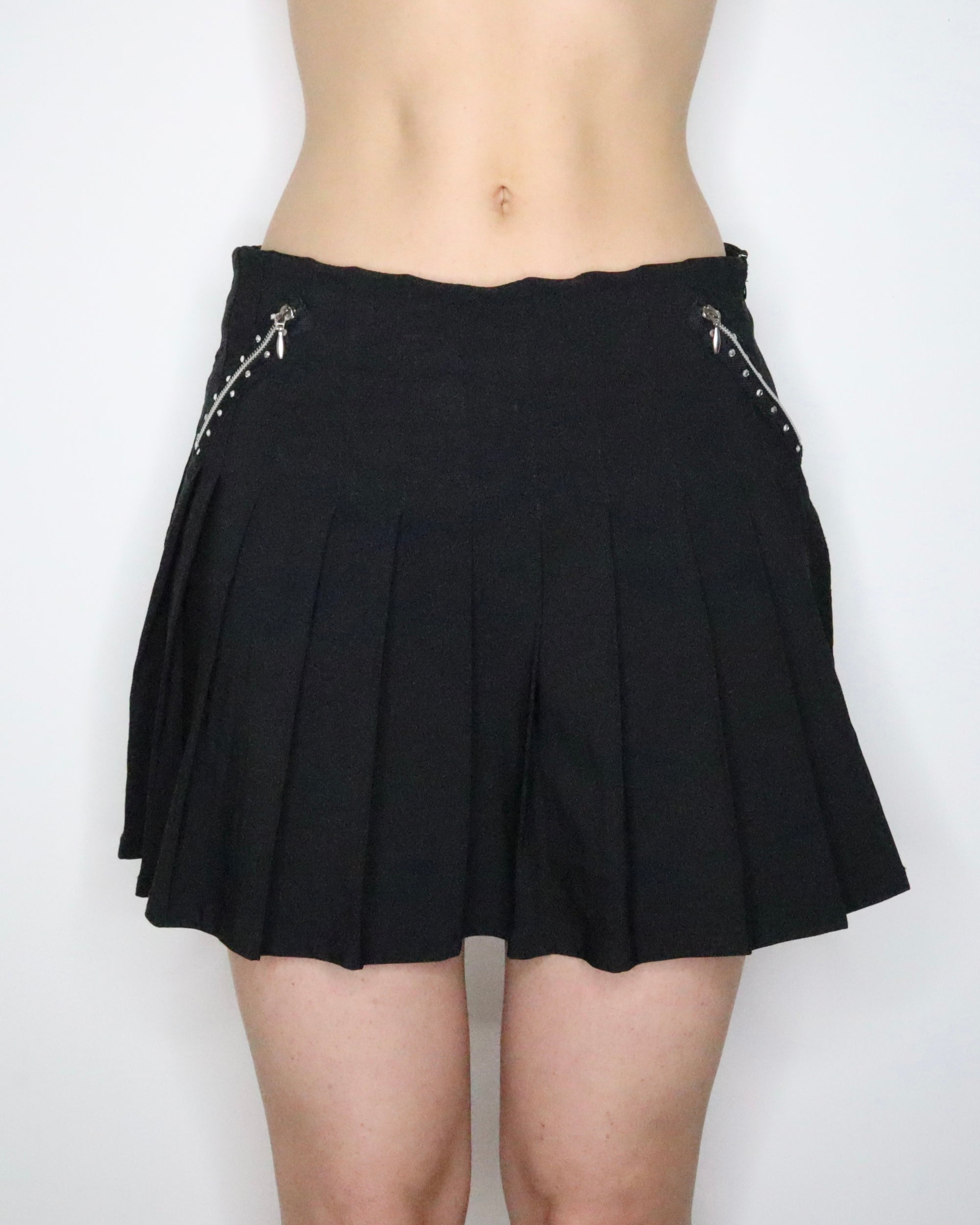 Pleated Black Mini Skirt (Medium) 