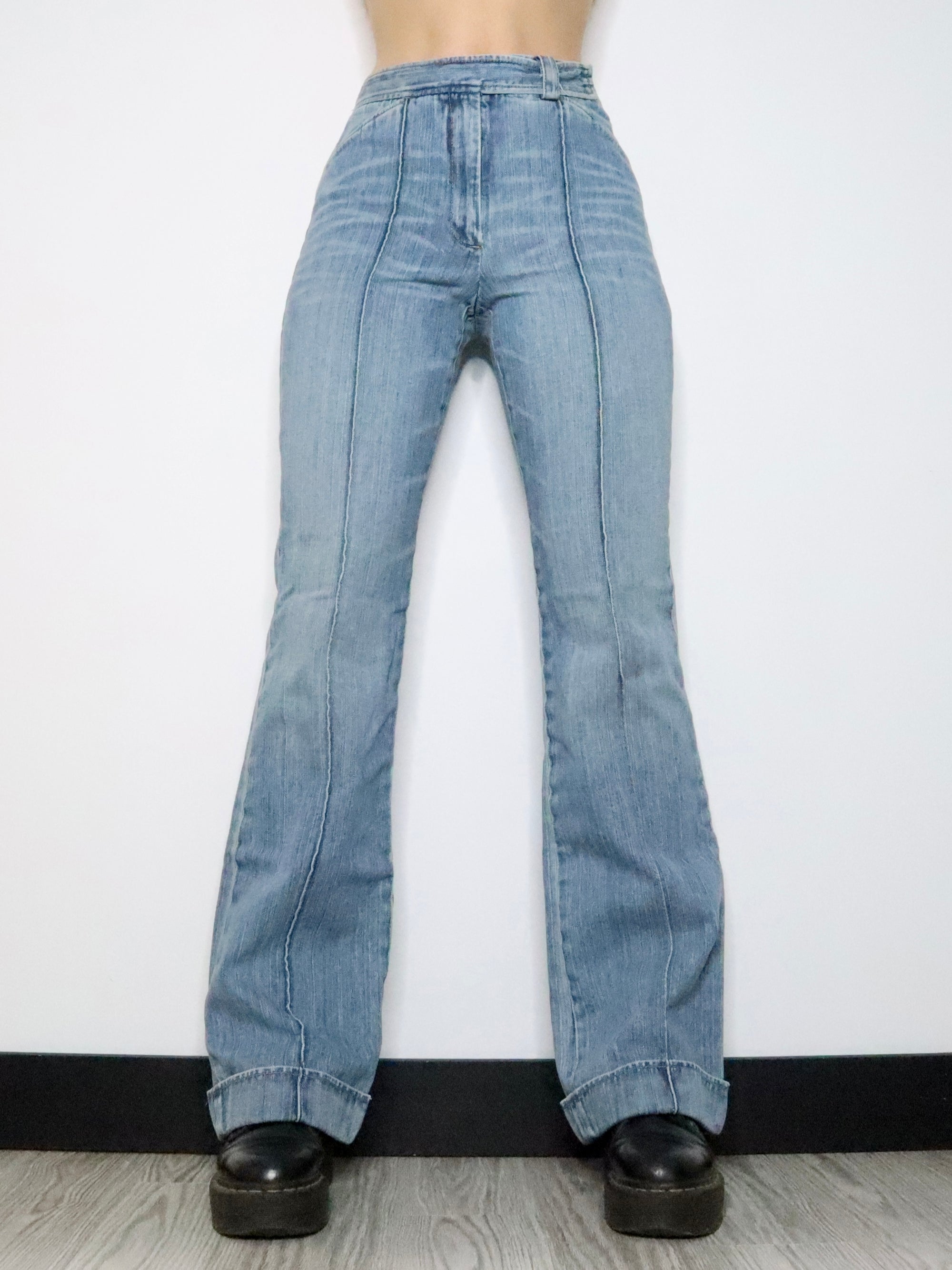 DKNY High Waisted Flare Jeans (Large)
