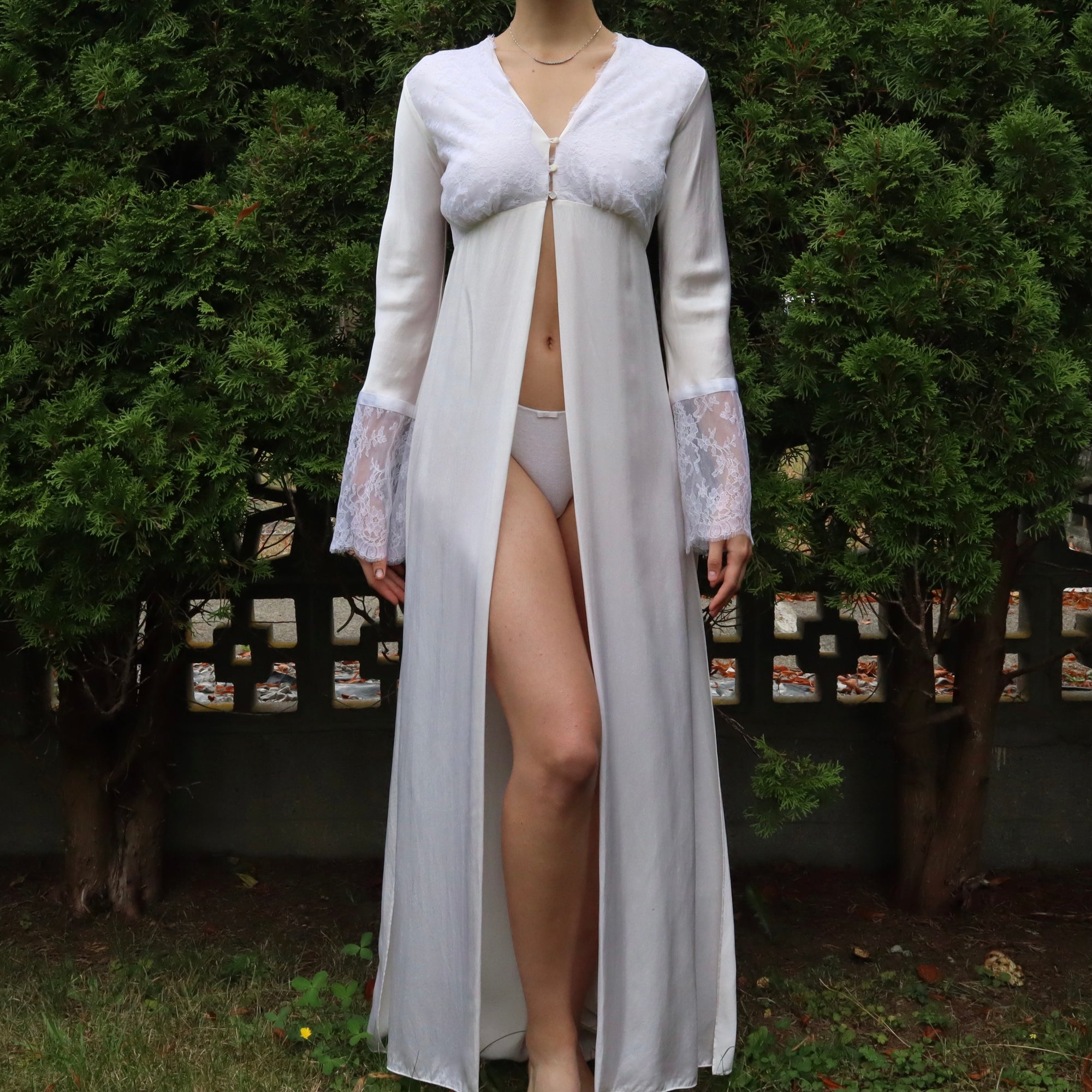 Vintage 90s Off White Silk and Lace Robe