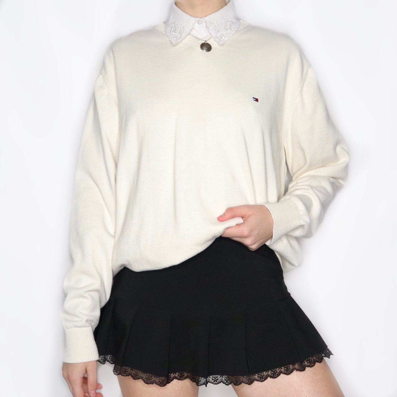 Vintage Y2K Off White Tommy Hilfiger Sweater