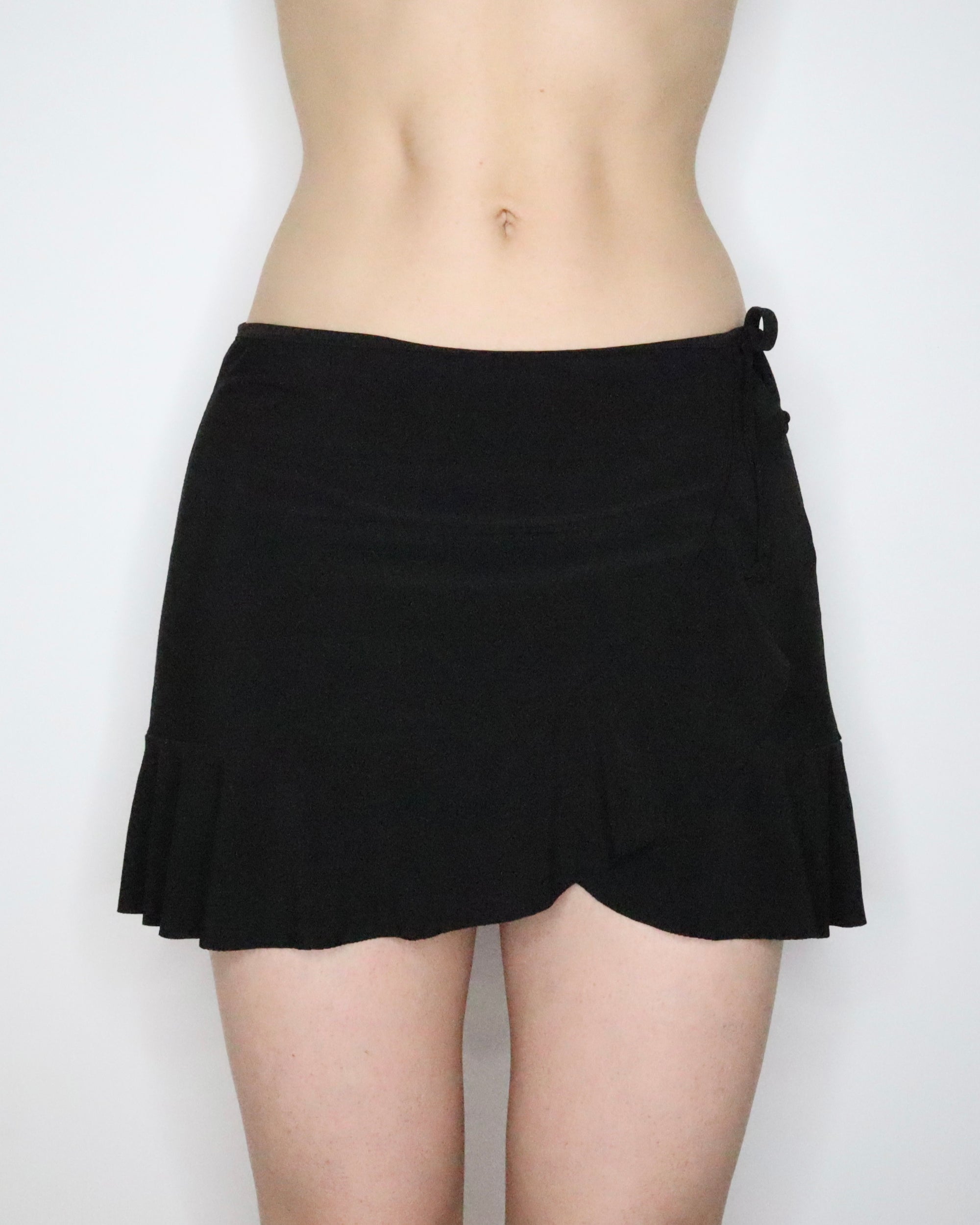 Black Ruffle Mini Skirt (Medium) 