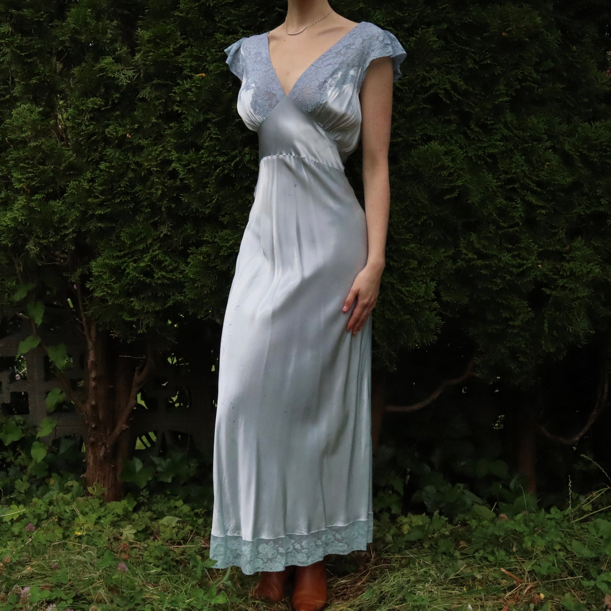 Antique Pale Blue Nightgown (S-M)