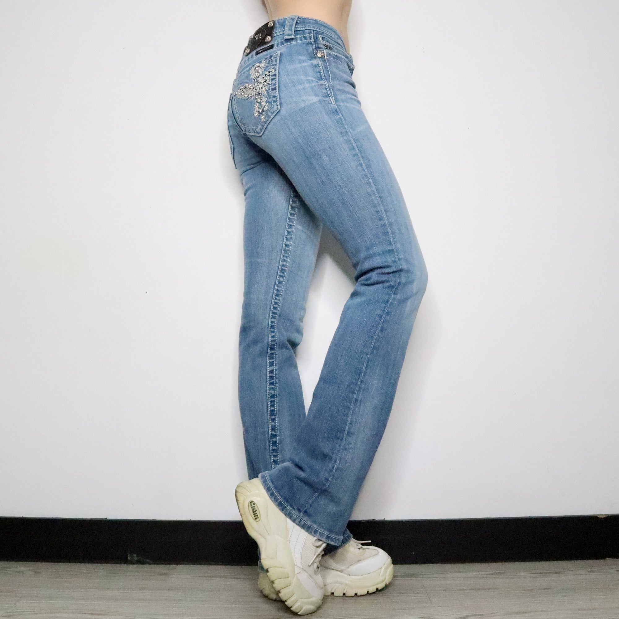 Miss Me Low Rise Jeans (Medium)