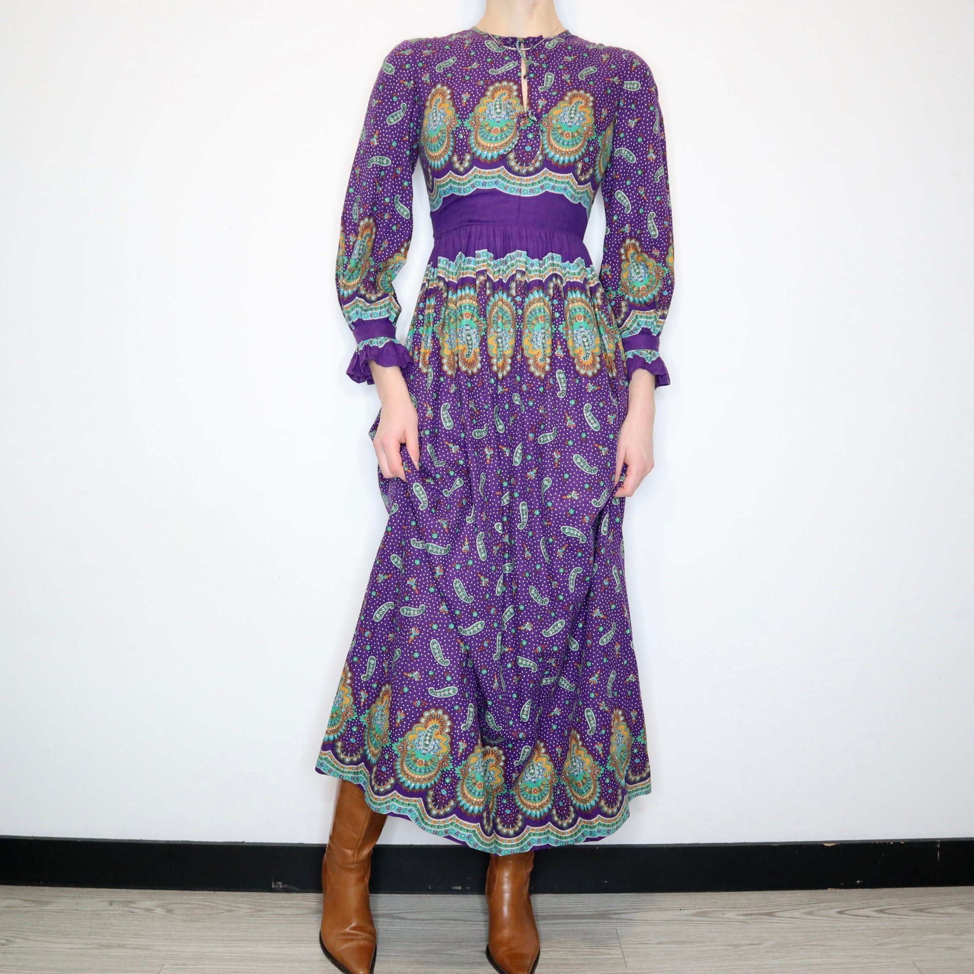 Hippie Paisley Maxi Dress (XS-S) - Imber Vintage Hippie Paisley Maxi Dress (XS-S) - Imber Vintage