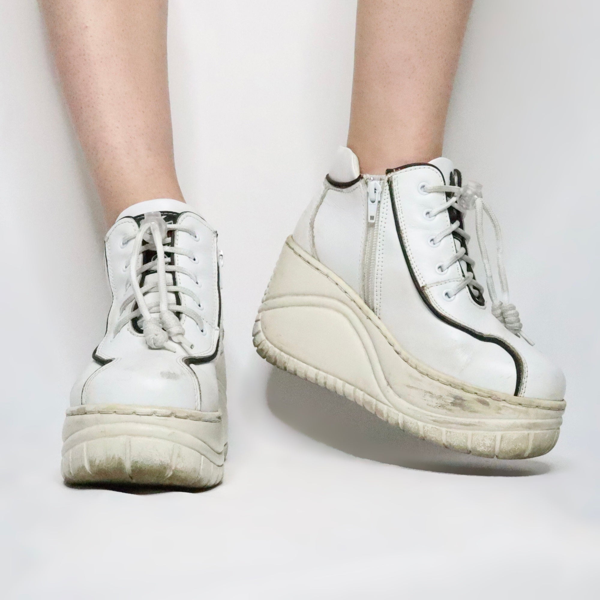 White Platform Sneakers (7 US) - Imber Vintage