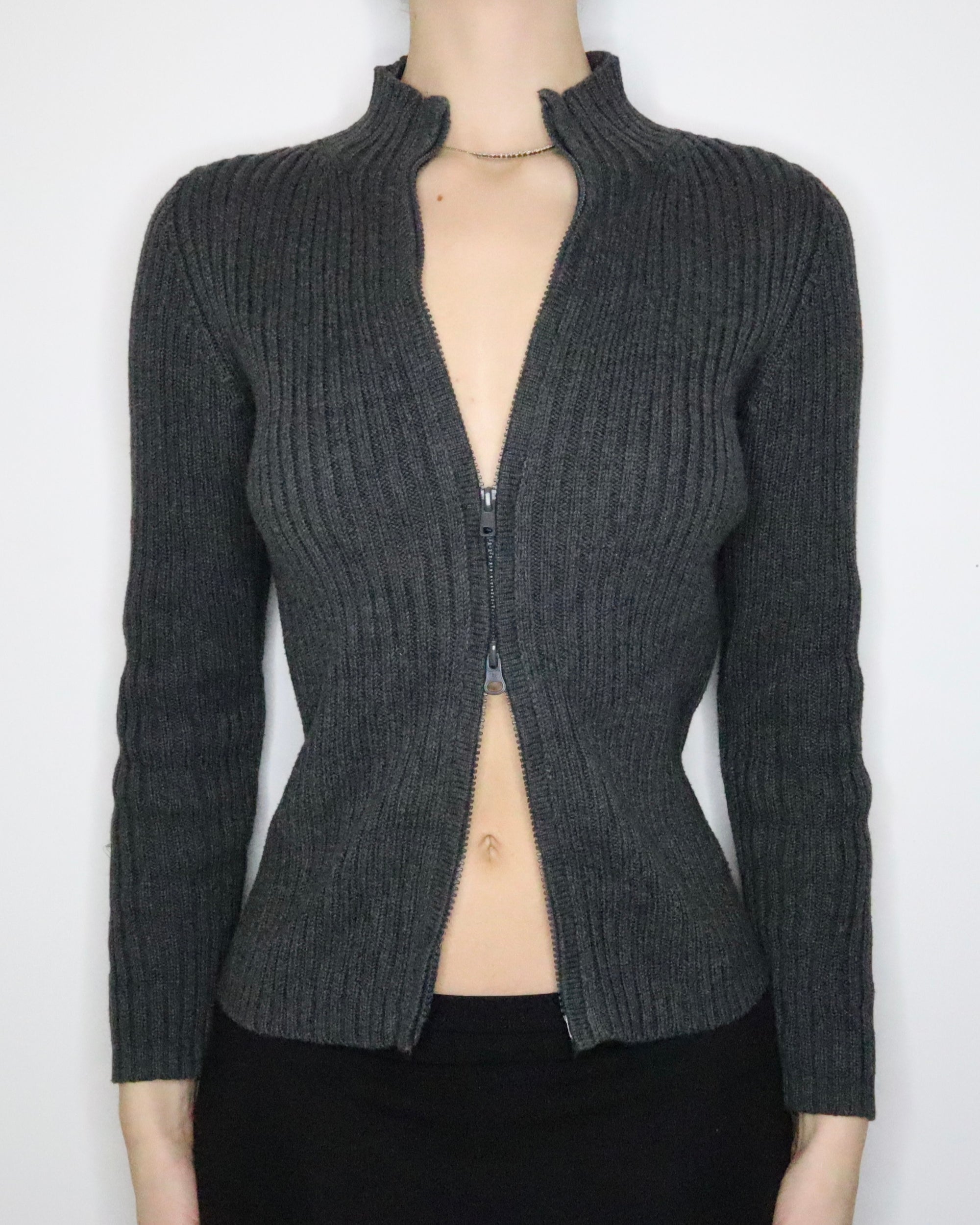 Gray Ribbed Zip Up Sweater (M-L) 